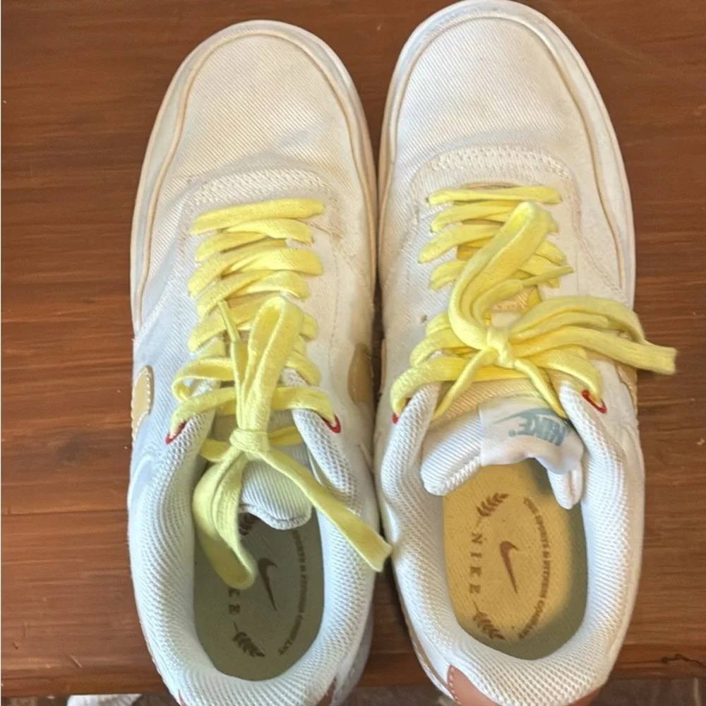 Nike Court Vision Low Canvas Yellow and White - Picture 2 of 4